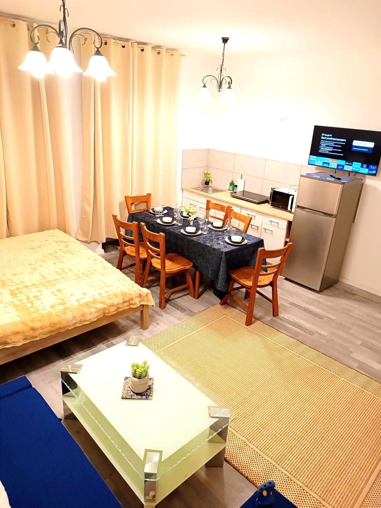 Family Apartments 2 Room'S Muerzzuschlag Bagian luar foto