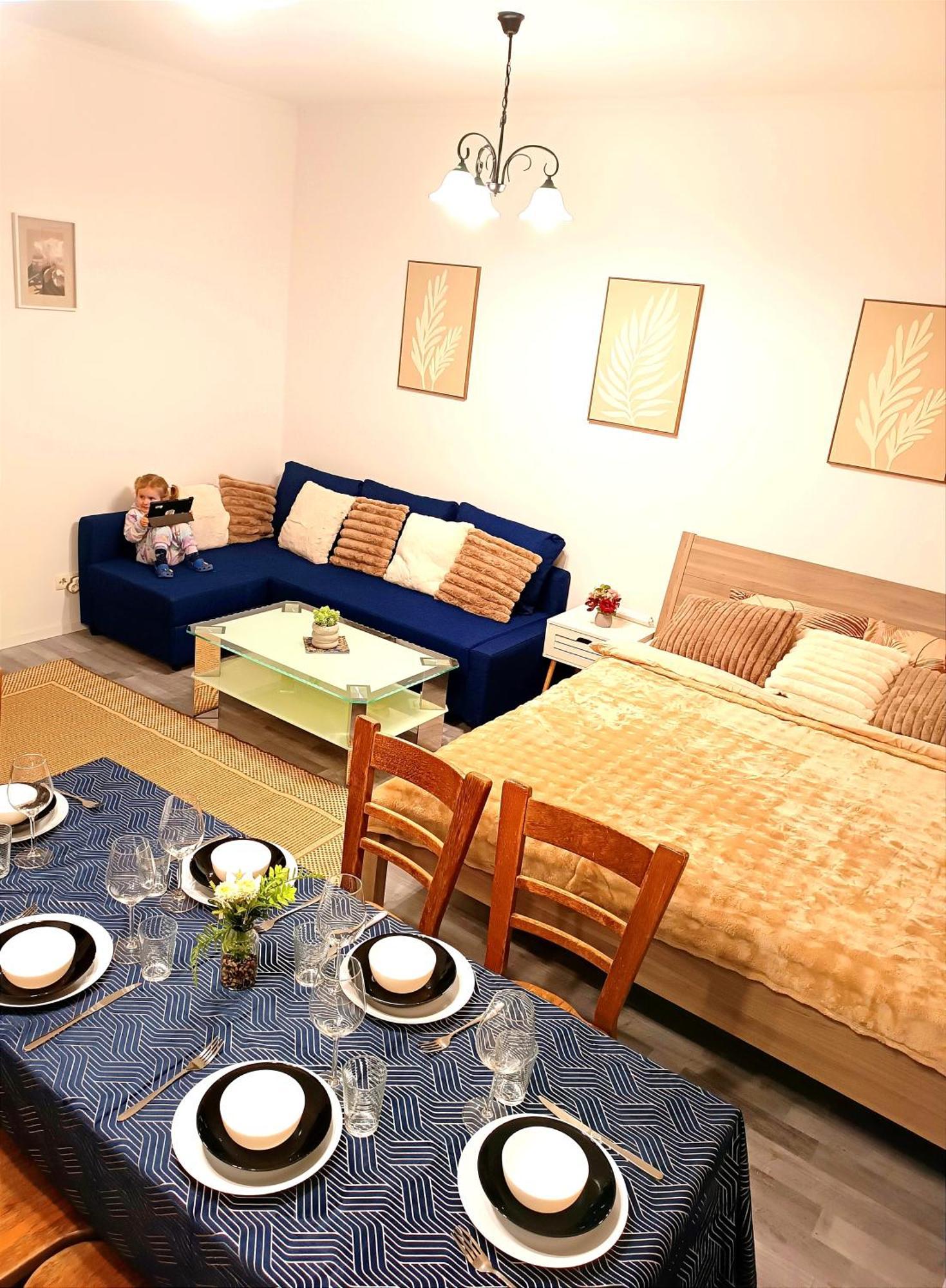 Family Apartments 2 Room'S Muerzzuschlag Bagian luar foto